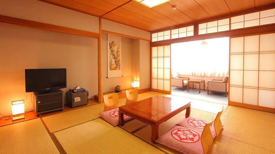 Kasugai View Hotel Fuefuki Ngoại thất bức ảnh